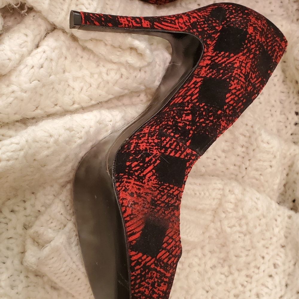 BCBG Heels